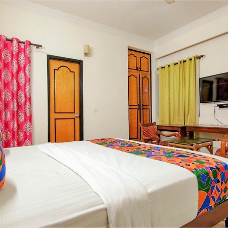 Fabhotel Singh Suite Гургаон Экстерьер фото